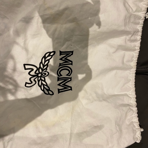 McM bag - Picture 2 of 2